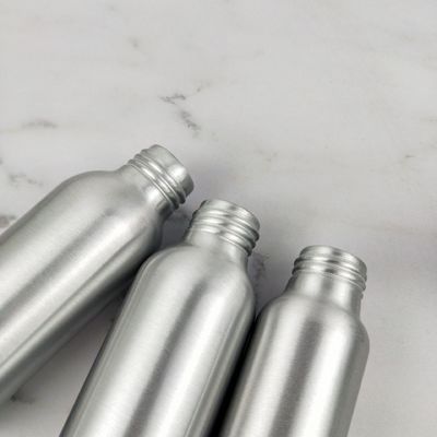 500 ml aangepaste kleur aluminium fles voor het pakket en lege hervulbare waterfles